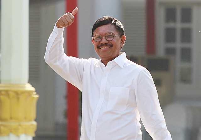 Johny-G-Plate-Raka-Denny